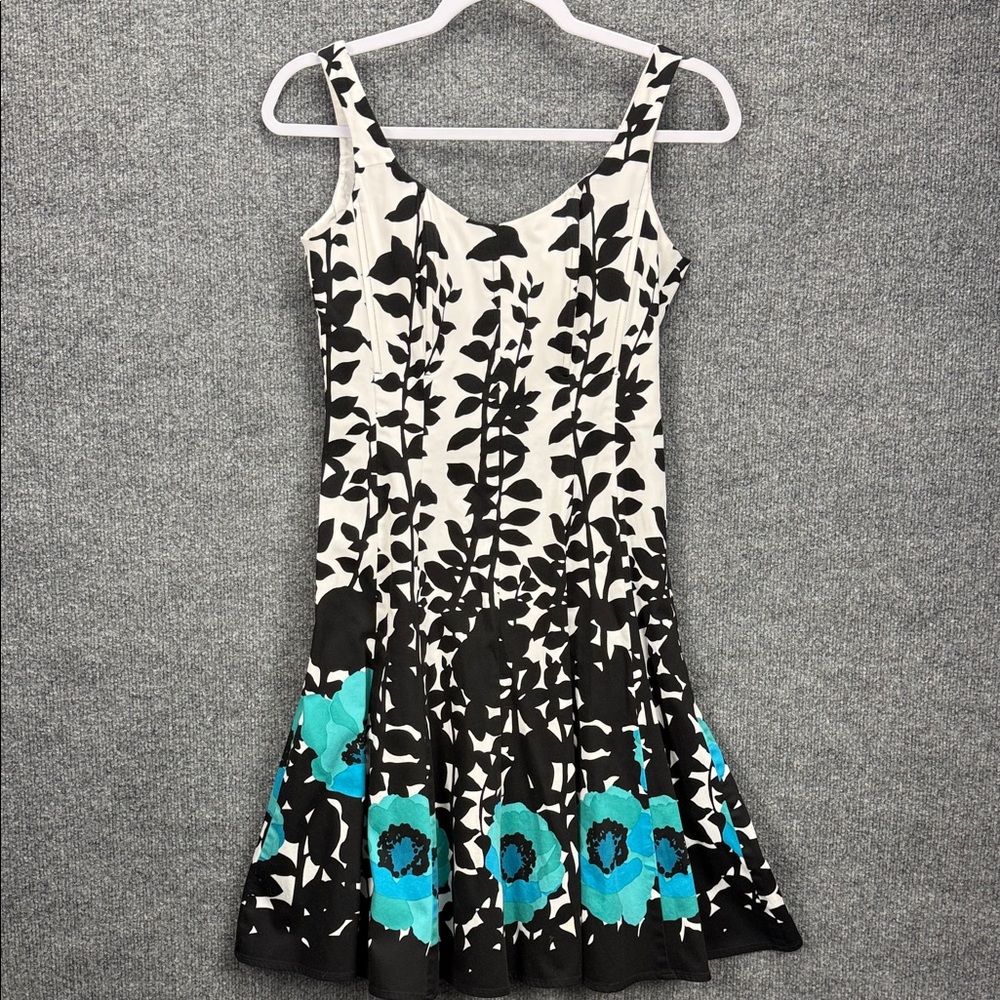 Nine West Black White Fit and Flare Dress with Floral Accents Women’s Size 2